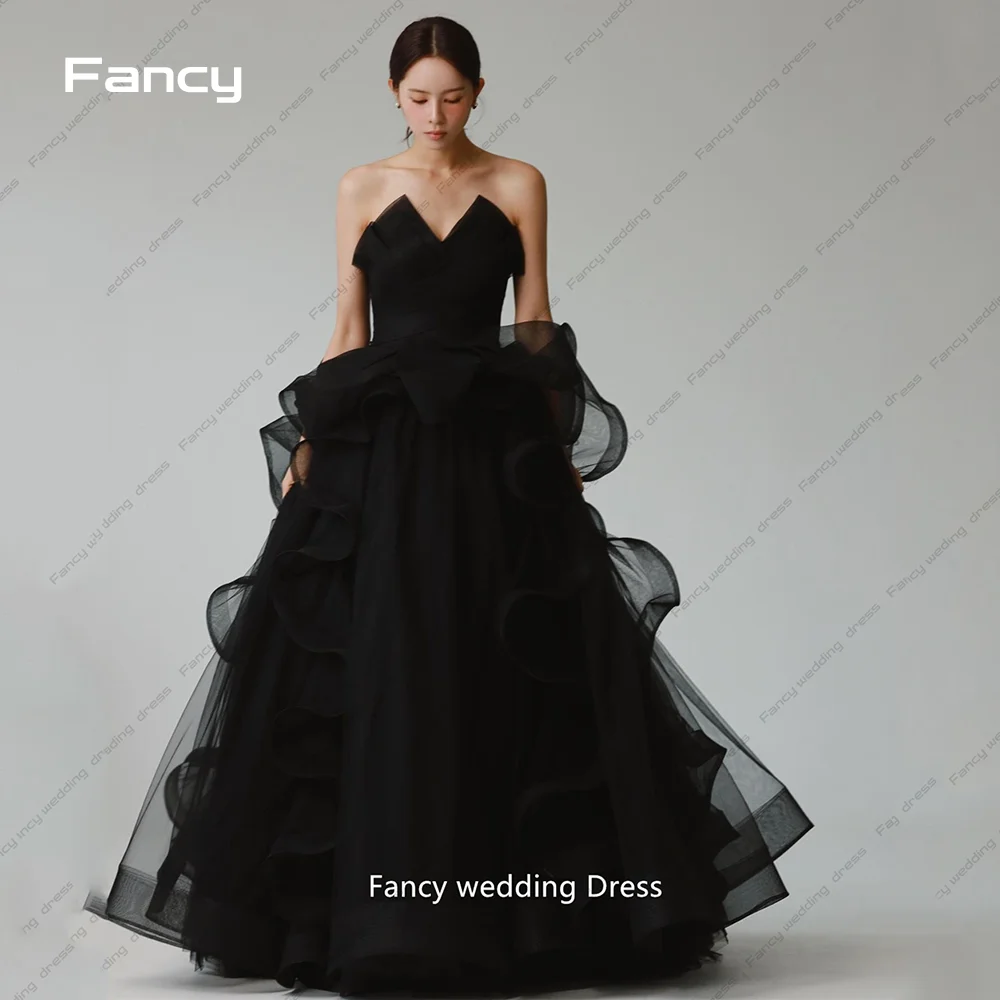 Fancy Korea V Neck Wedding Dress Sleeveless A Line Black Bridal Gown Sleeveless Floor Length Evening Dresses customized