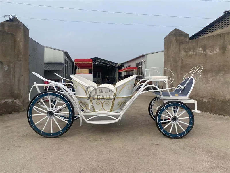 Luxury Horse Saddle Royal Golden Carriage Marathon Wedding Carriages Princess Cinderella Car