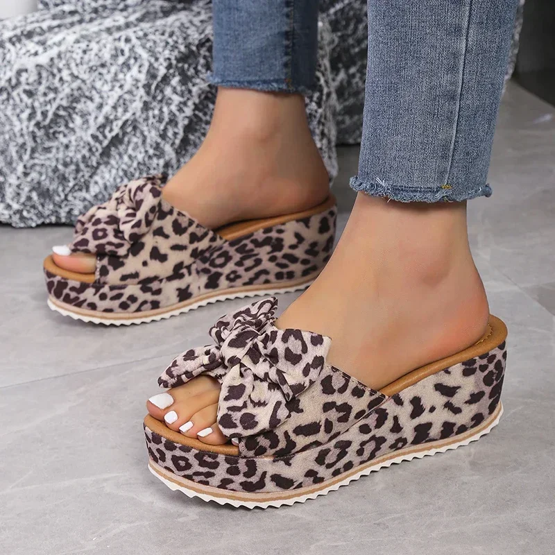 Women Slippers New Summer Fashion Modern Sandals Outdoor Simple Princess Beach Slippers Wedge Leopard Ladies Shoes Slides Women