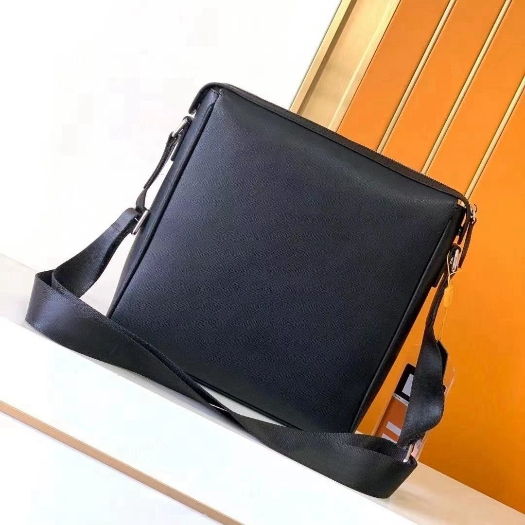 Causal B Style Shoudler Bag Leather Striped Design Men Shoudler Bag Business Office Luxury Style Men Crossbody Bag
