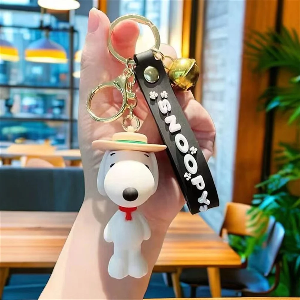 Miniso Cartoon Snoopy Keychain Charlie Doll Pendant Car Small Pendant Girl Mood Couple Small Gift Christmas