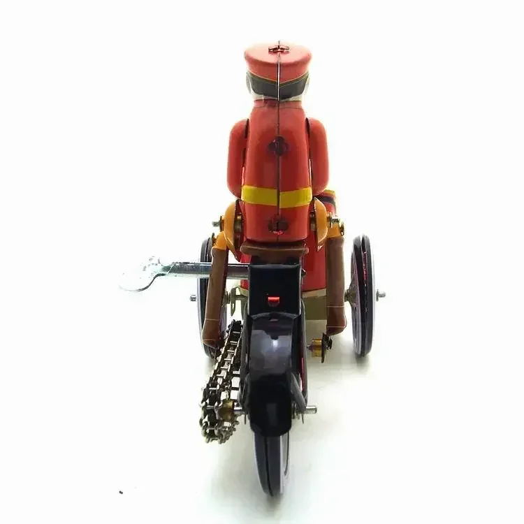 [Funny] Adult Collection Retro Wind up toy Metal Tin rickshaw tricycle driver car Clockwork toy figure model vintage toy gift