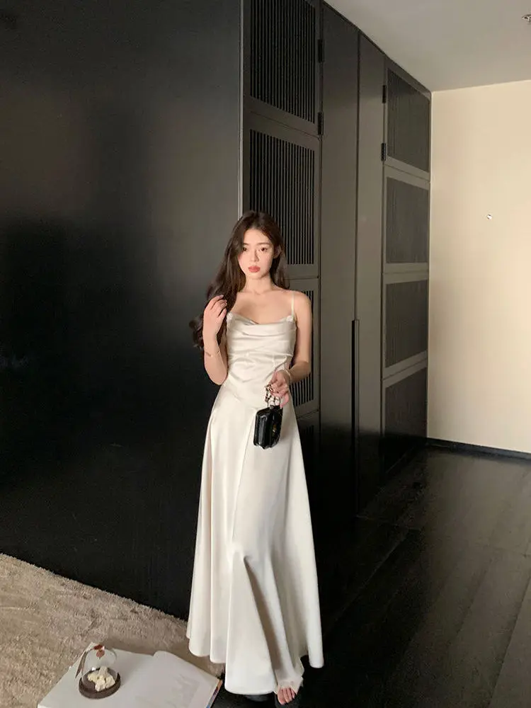 مزاجه الحمالة الصيف جديد الساتان سليم بلون فستان أنيق متعدد الاستخدامات