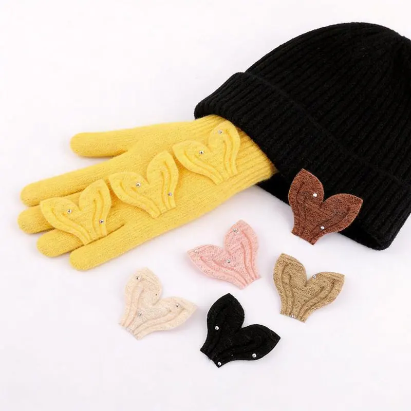 60pcs DIY Embroidered Fish Tail Fabric Accessories 35x30mm Size for Dolls Clothing Hairpin Decoration Tail Materials