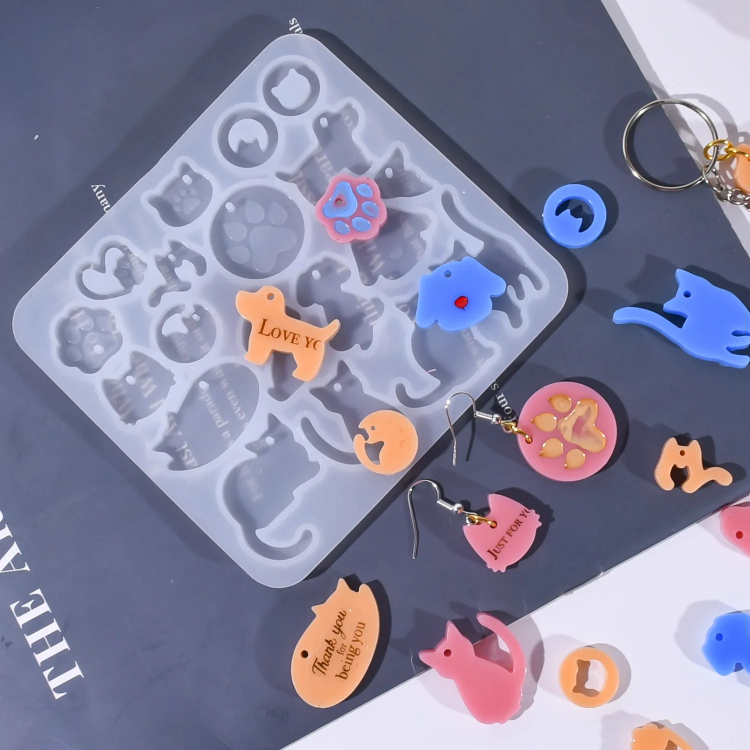 เครื่องรางจี้รูปแมวและสุนัขสําหรับอีพอกซีเรซิน |   DIY สร้อยคอ ต่างหู พวงกุญแจ เครื่องประดับทํา |   ของขวัญงานฝีมืออนุสรณ์ของที่ระลึก
