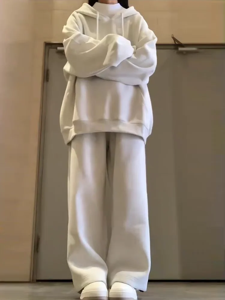 Lazy style sportswear set for women in autumn and winter, with thickened fleece for students, loose and fashionable hoodie, casu