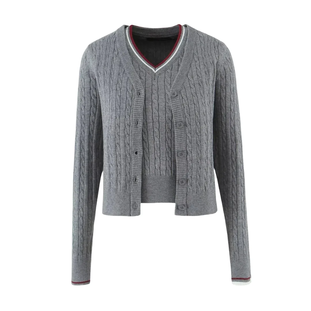 

American Retro Twist Knitted V-neck Long Sleeve Short Coat Women Commuting Simple Outerwear Short Sleeve Color Block Short Top