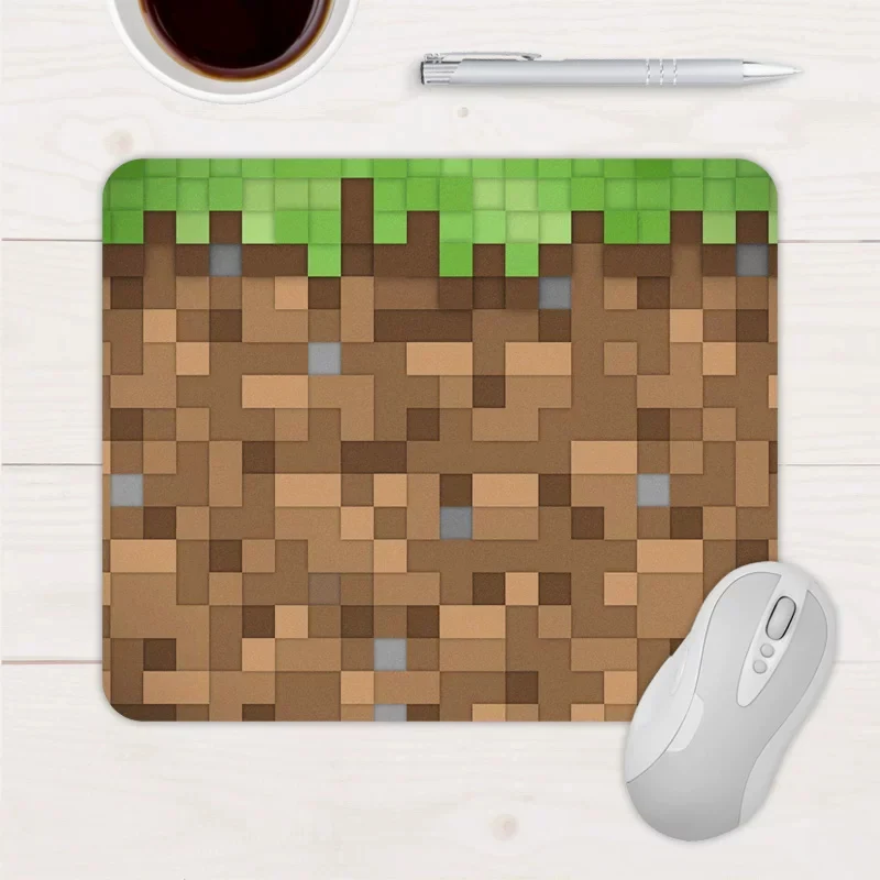 Pixelated soil blocks Pattern Desk Mat Small Mouse Pad sandbox game Grass Type Mat Green Gamer Gift Mat Computer Pad Office Mat
