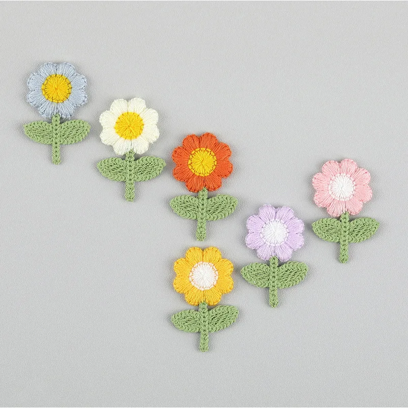 36 Stück, 2,3 x 3,5 cm, bestickte, gehäkelte Blumenapplikationen zum Basteln von Kopfschmuck, Haarnadeln, Dekorationen, Kleidungsstücken und Accessoires. – Detail 9