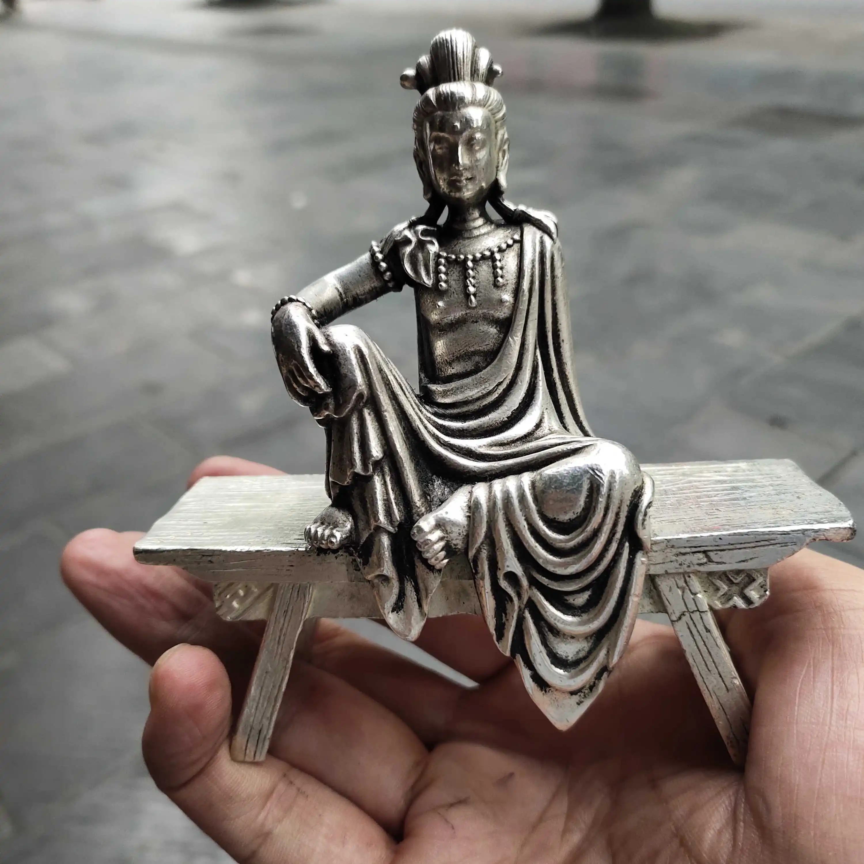 

Antique bronze collection antique silver-plated bench Guanyin Buddha statue home crafts ornaments