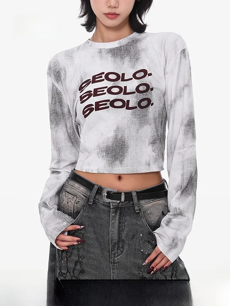 

Новая весенняя женская приталенная футболка с длинным рукавом, принтом-буквой и эффектом тай-дай, уличный стиль, круглый вырез, от NZNB