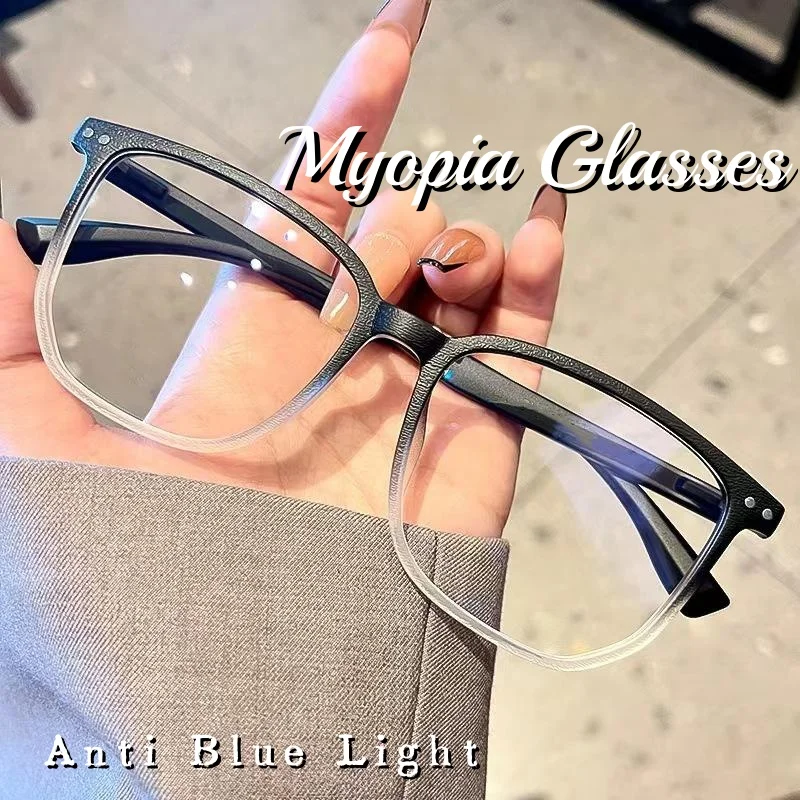 

Retro Wood Grain Anti Blue Light Ultra Light Myopia Glasses Fashionable Commuting Plain Face Myopia Glasses for Men and Women