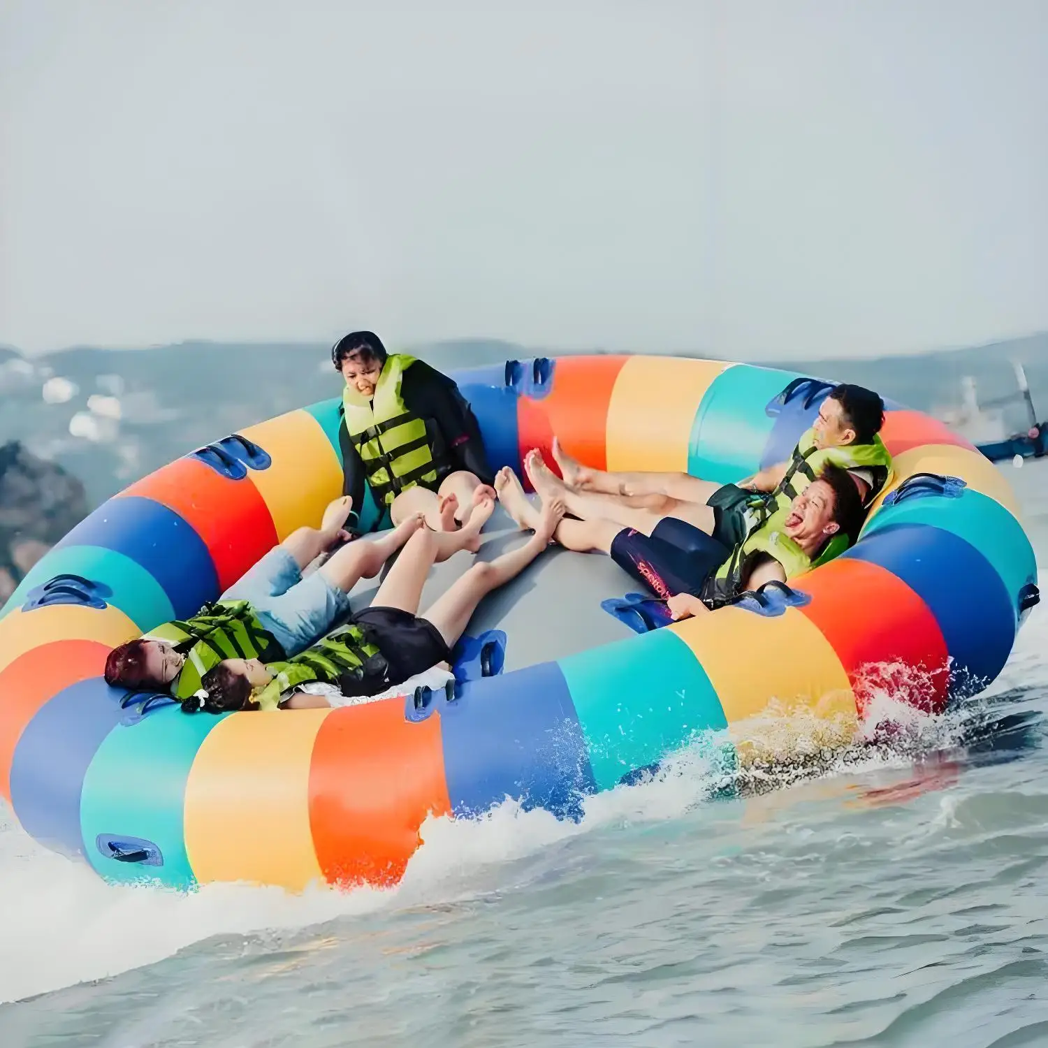 //Factory Wholesales Crazy Inflatable Flying Water Spinning Toy Inflatable Towable Water Tube Disco Boat