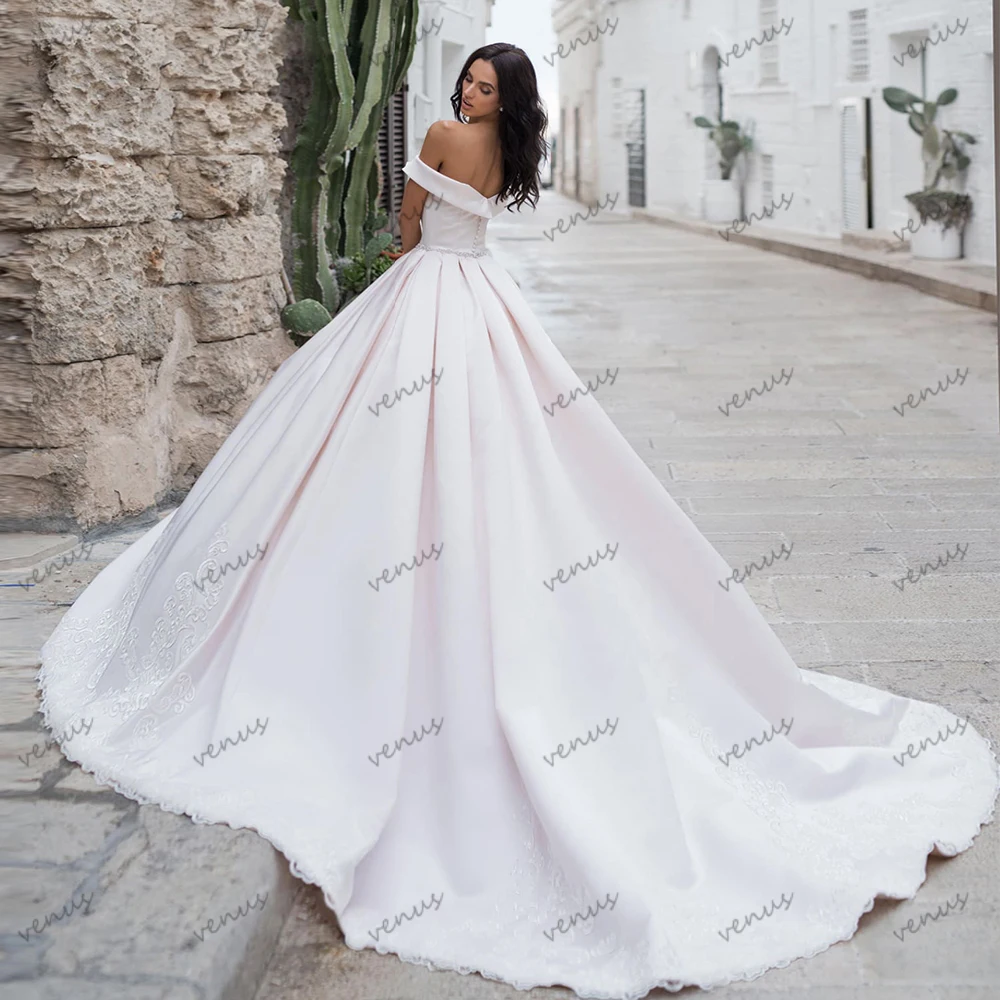 Elegante Brautkleider A-Linie Satin Brautkleider Spitze Applikationen Roben Prinzessin Sweep Zug Hübsche Vestidos De Novia Maßgeschneidert