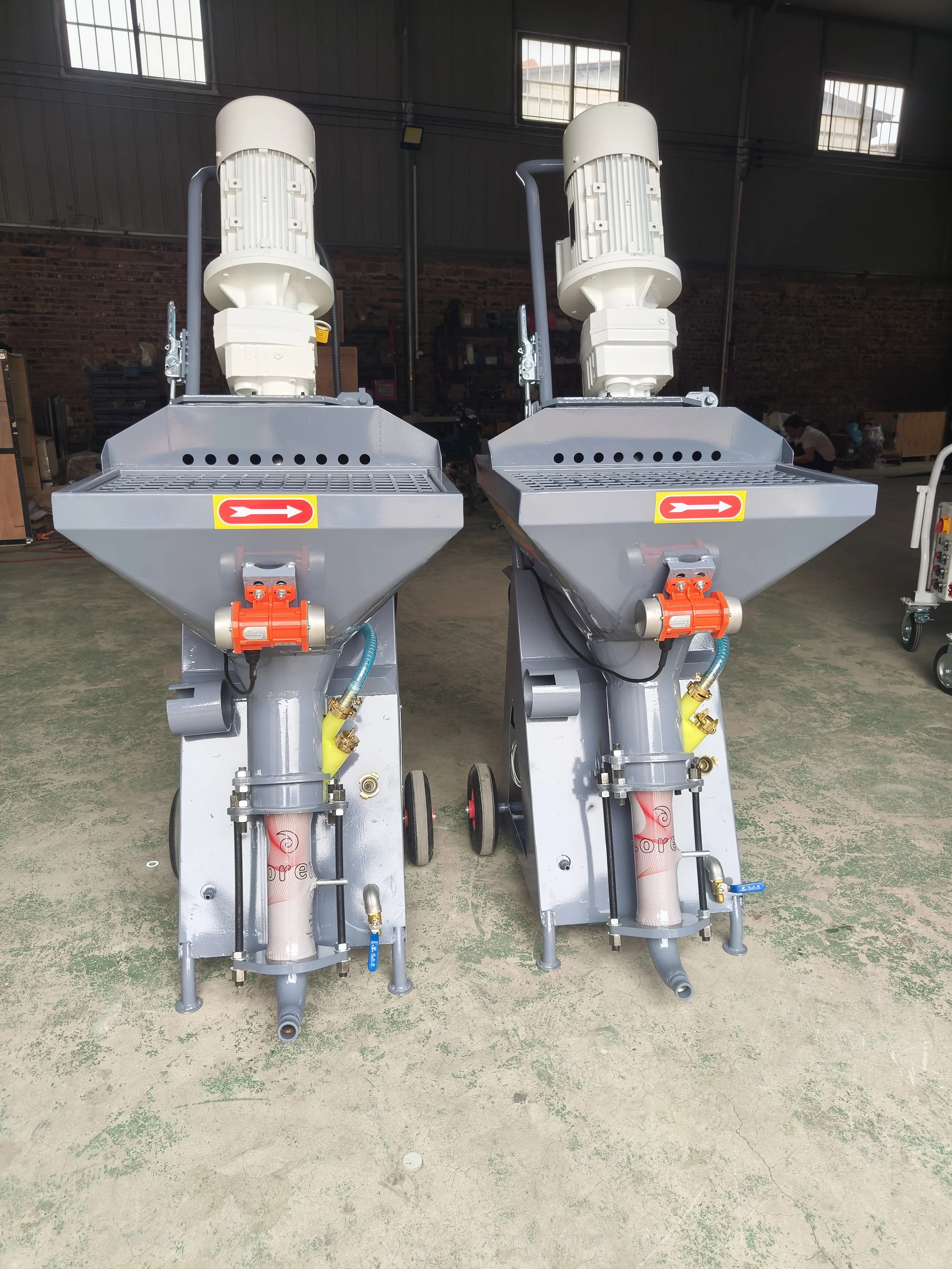 Wall Spray Plastering Dry Mixed Mortar Gypsum Automatic Plaster Spray 60M Gypsum Putty Plaster Machine Pump Motor