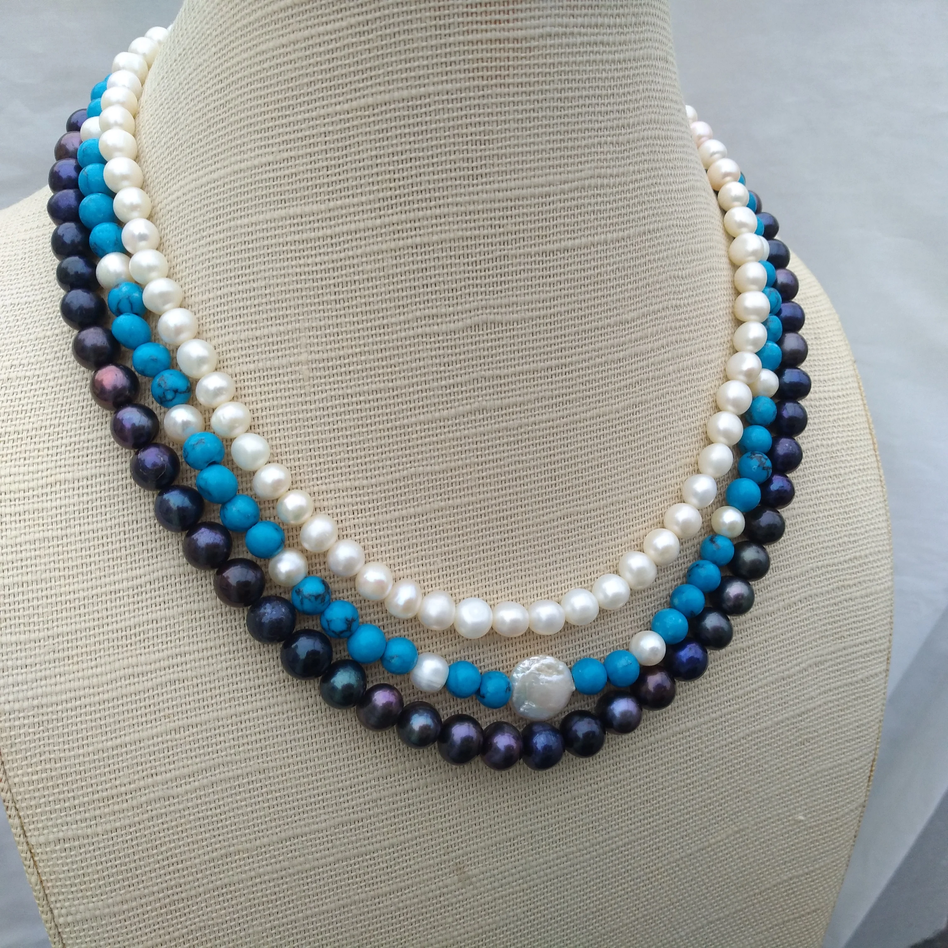 Exotic 3-Strand AAA South Sea White & Black Pearl Necklace with Turquoise 17-19 Inch Popular Jewelry Accessory
