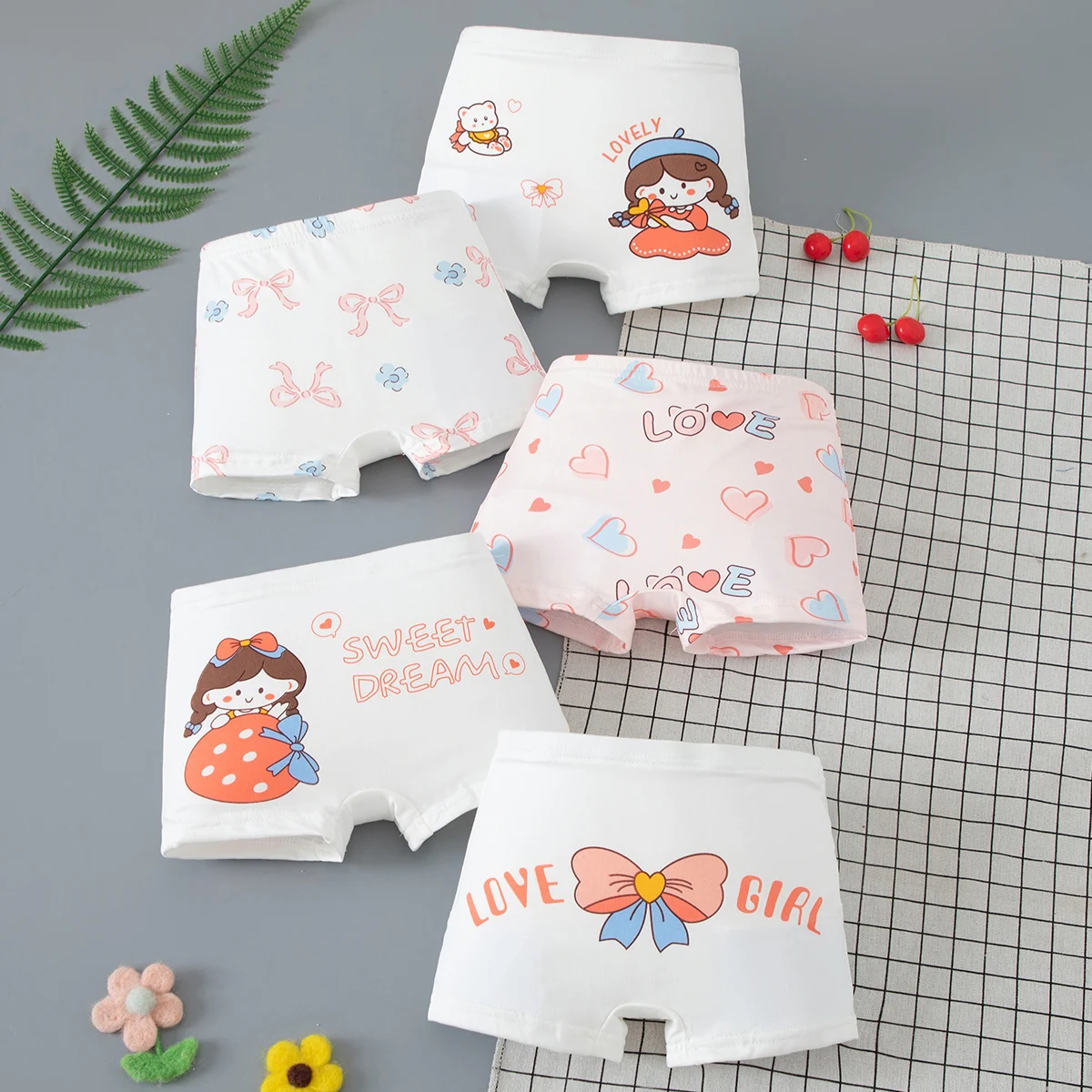 5Pcs Set Of Cute Printed Cartoon Children's Shorts For Girls Suitable For All Seasons Comfortable And Sweat Absorbing Home Decor