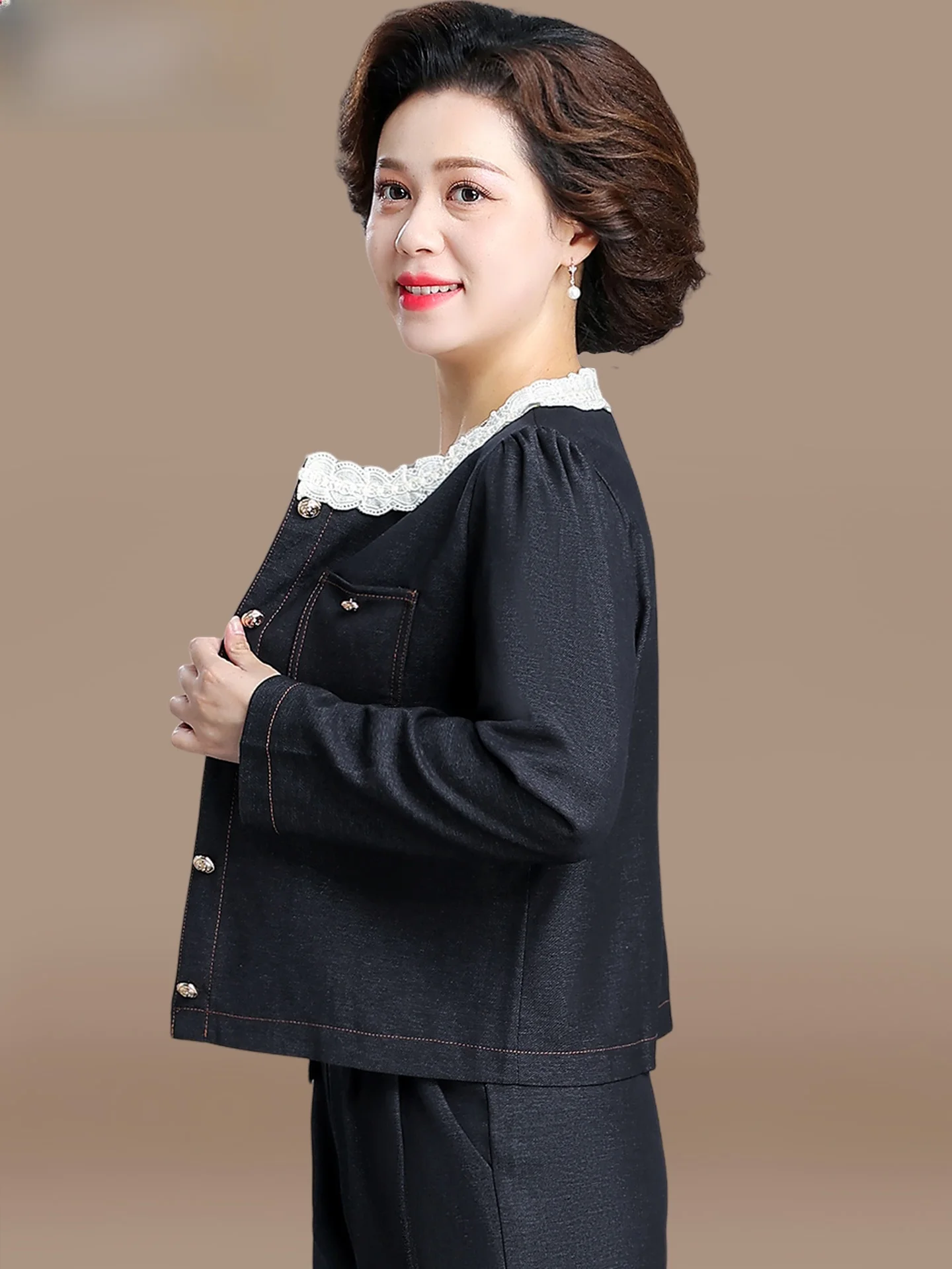 

Elegant Autumn Fashion Mommy Outfit Set Classic Denim Jacket for Middle-Aged Women Stylish Small Fragrance Style Top And Bottom