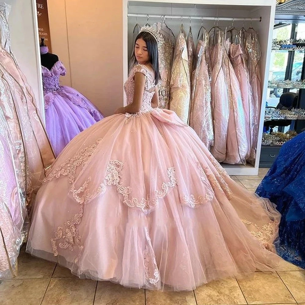 ANGELSBRIDEP Pink Princess Quinceanera Dress Off Shoulder Lace Appliques Tiered Bow Back Ball Gown Masquerade 15 Party Gowns