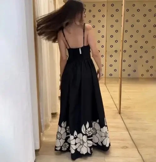 

Women's Dresses 2025 Autumn Daily Clothing Beach Style Fashion New Sleeveless Deep V-Neck Backless Pleated Dress for Women