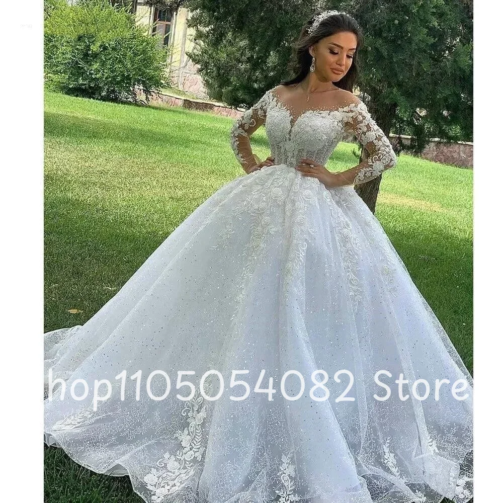 Customized Elegant Princess Wedding Dress Round Neck Beaded Tulle Long Sleeve Lace Appliques A-Line Pleated Arabian Bridal Gowns