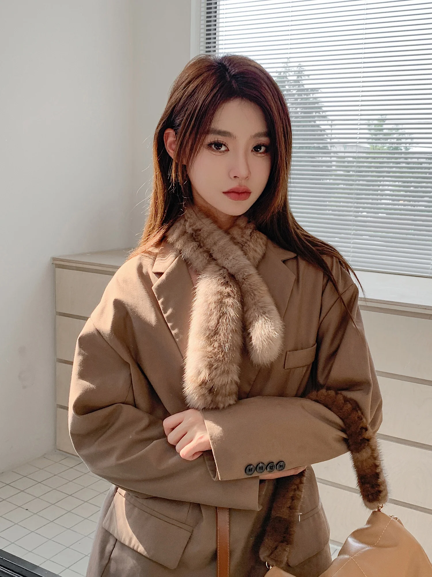 locsoon-purple-fur-scarf-korean-sle-women's-winter-warm-knitted-fur-scarf-double-sided-leather-animal-fur-accory