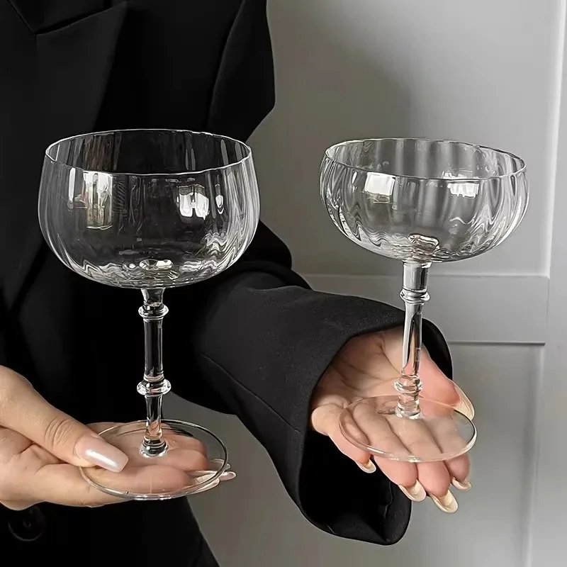 

Хрустальное стекло, коктейльная чашка, 210 мл/300 мл, широкий десертный бокал, волнистый дизайн, стакан для сока, мартини для бара, специальный стакан для напитков