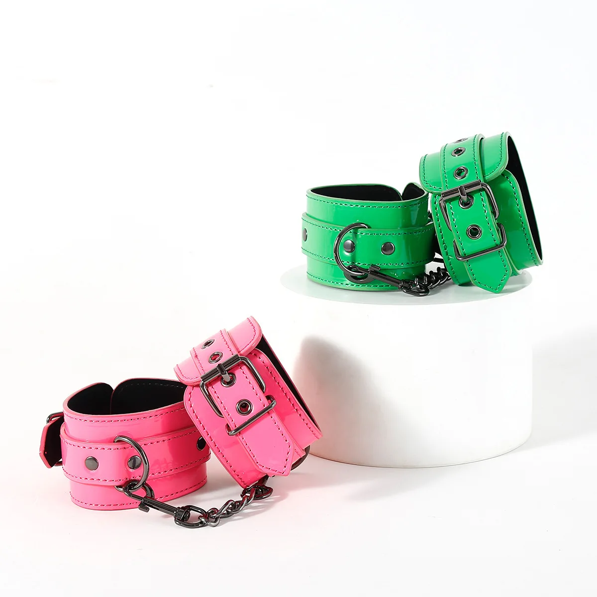 أصفاد SM للبالغين من جلد البولي يوريثان الملون كاندي لكل من الرجال والنساء مثالية للعب عبودية جنسية للأزواج