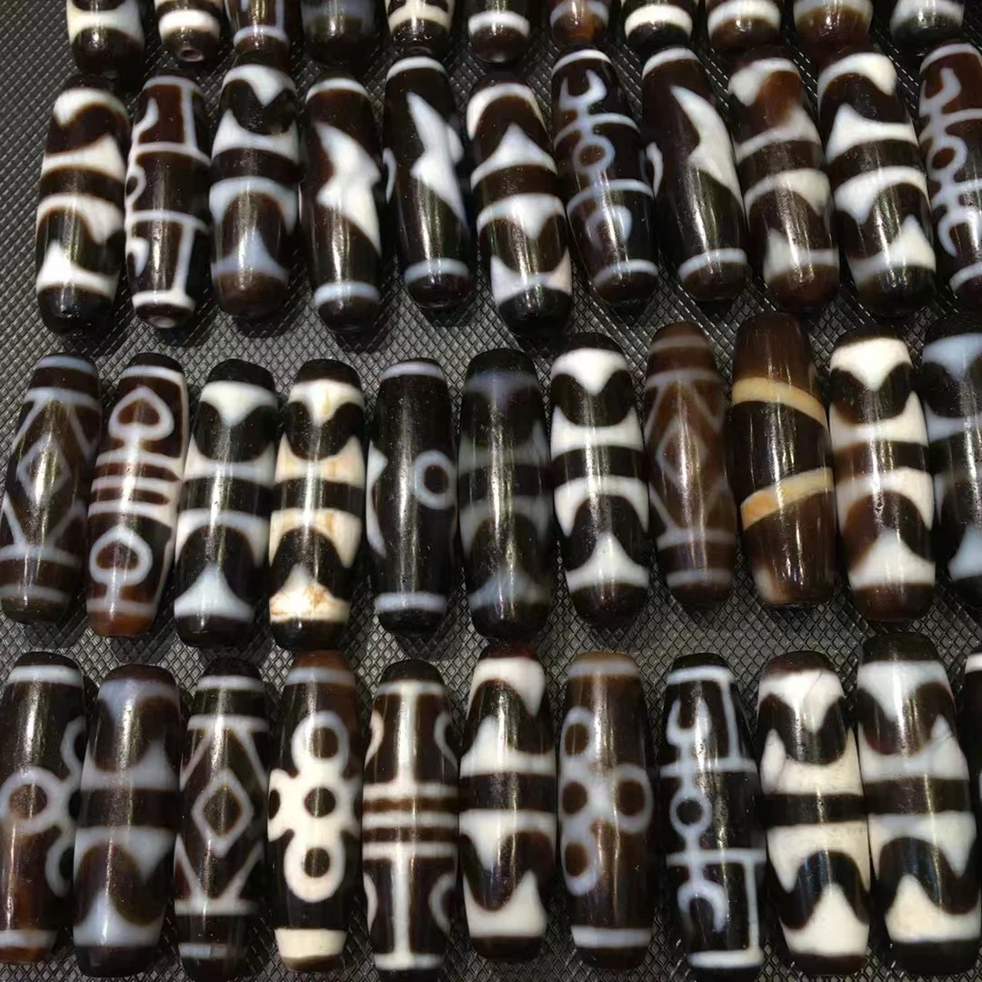 

YB19 Black Color 50pcs/lots Fine 11mm*37mm Natural Agate Stone Different Patterns Tibetan Dzi Beads for Bracelets High Quality