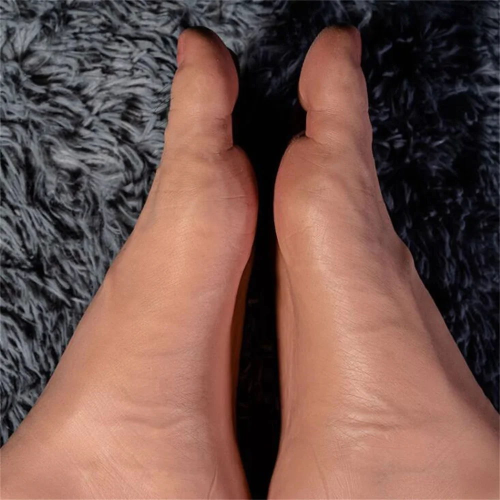 Real Life Silicone Inverted Male Foot Art Mannequins, Body Simulation Shoot Doll, D069,44Yard, 1Pc