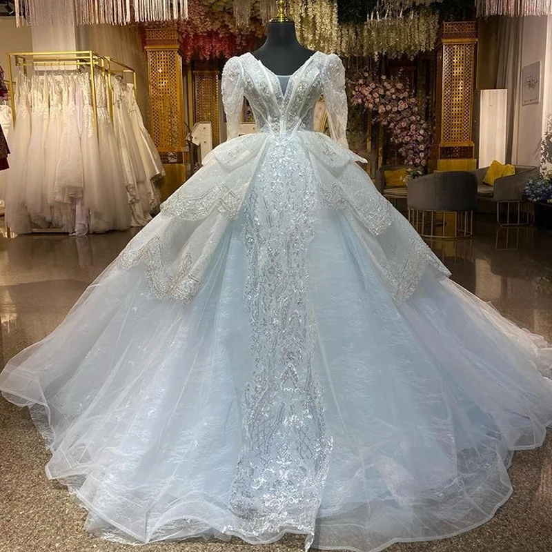 

Sexy V-Neck Long Sleeved Quinceanera Dresses Ball Gown With Appliques Lace Beading Sweet 16 Dress Lace-up Corset Vestidos De 15