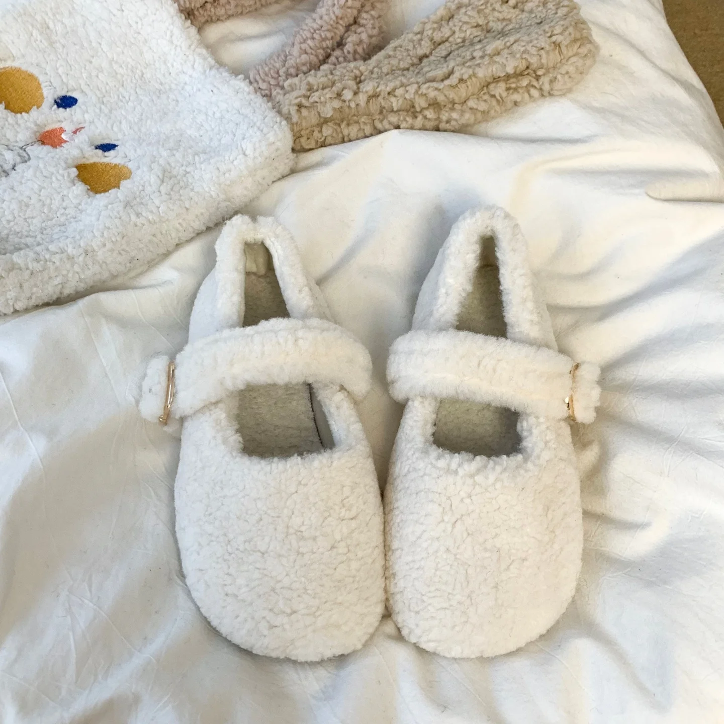 الخريف الشتاء أزياء الدافئة أفخم الأحذية للنساء الكورية نمط لطيف جولة تو مشبك حزام القطن الشقق جديد لينة عارضة الأحذية #1