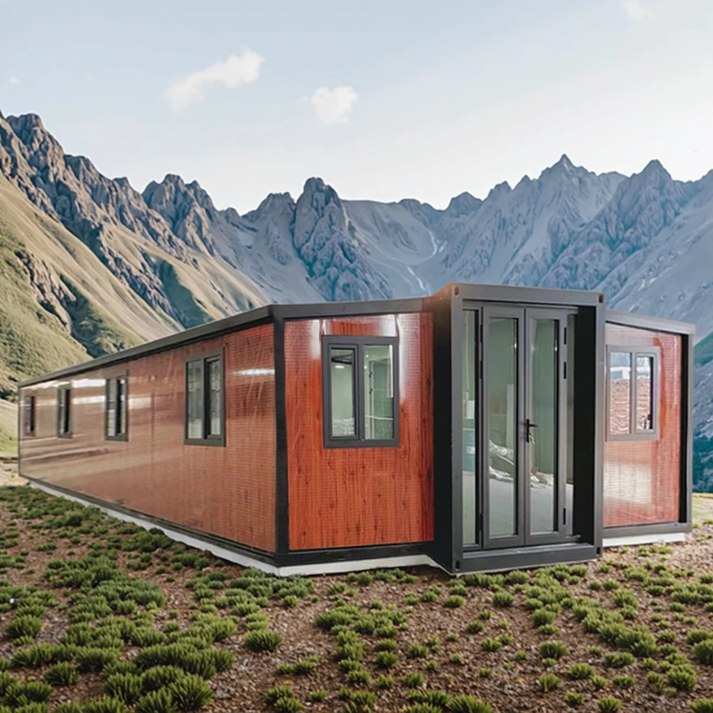 A 40-foot Expandable Steel Portable Foldable Container House, Prefabricated Villa, Studio and Office, Suitable for Hotel Use.