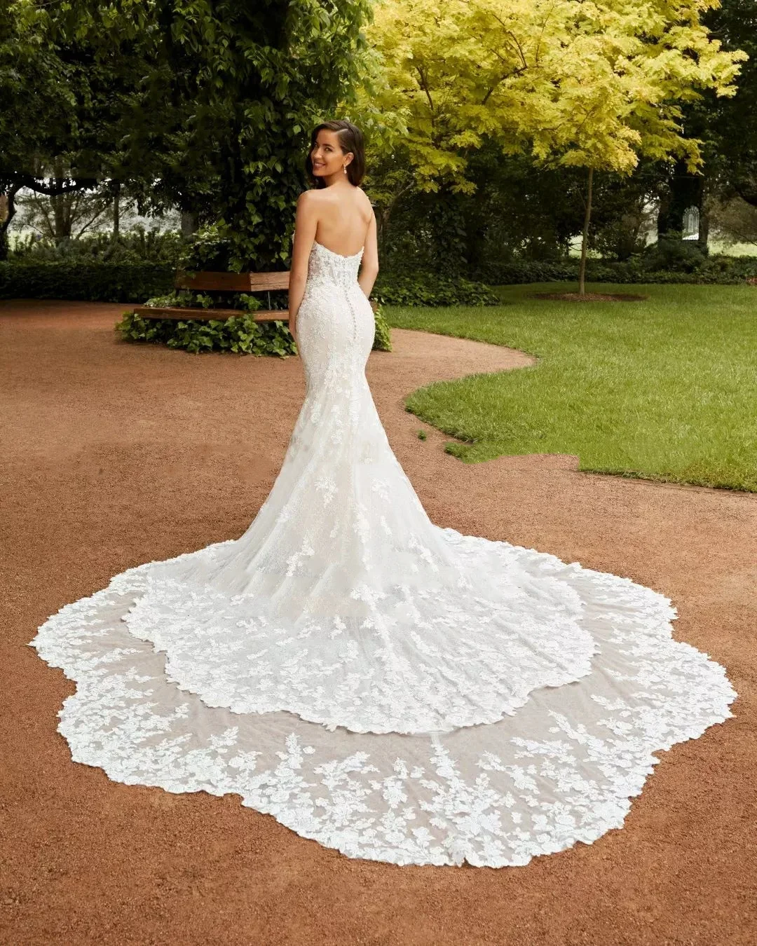 Flavinke カスタマイズされた sixy マーメイドウェディングドレスガウンアップリケ大聖堂のトレイン恋人ノースリーブボタン Vestidos デノビア