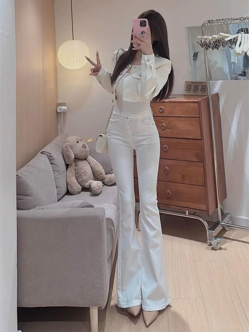 2026 White Elastic Micro-pull Jeans Women's New Korean Niche Versatile Design Sense Versatile Horseshoe Mopping and Trousers