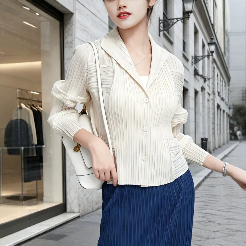 Miyake Pleated 2026 Women's New Top Autumn Coat with Turn-down Collar Single-breasted Long Sleeve Commuter Versatile Cardigan