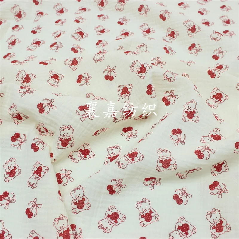 

10X1.35M Double-layer Cotton Crepe Cloth, Strawberry Bear, Pajamas, Loungewear, Baby Clothing Fabric