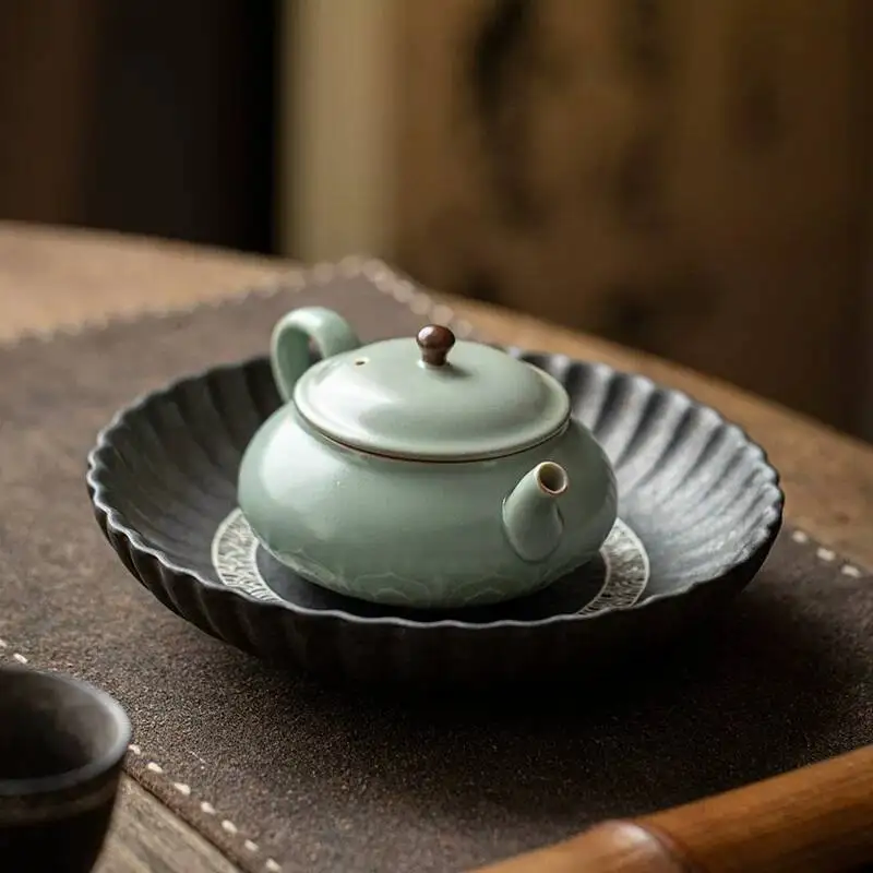 Wuyintang vintage Celadon Teapot For Home Use Plum Green Handmade Embossed Banana Leaf Pot Single Pot Tea Set