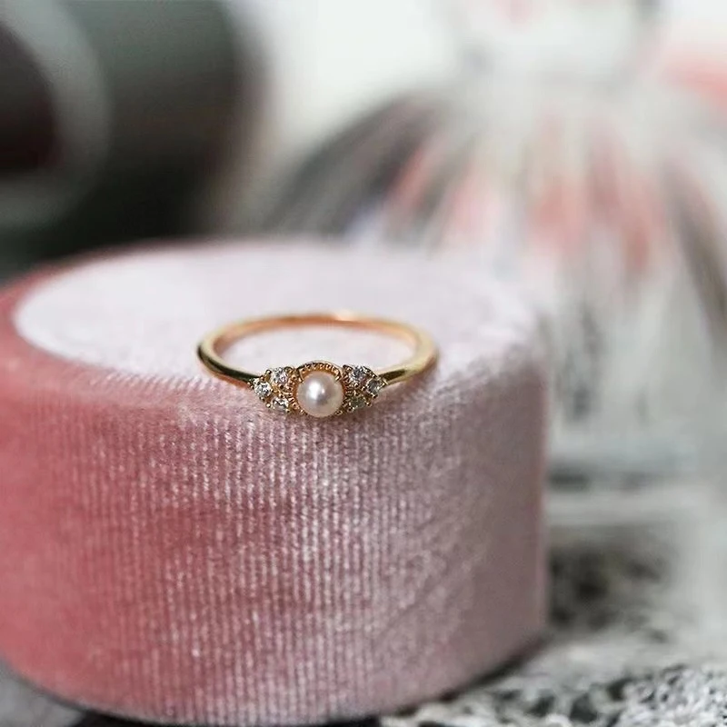 Vintage Milgrain Bezel Freshwater Pearl Thin Band Ring Side Cluster Round CZ Gold Plated Jewelry For Women