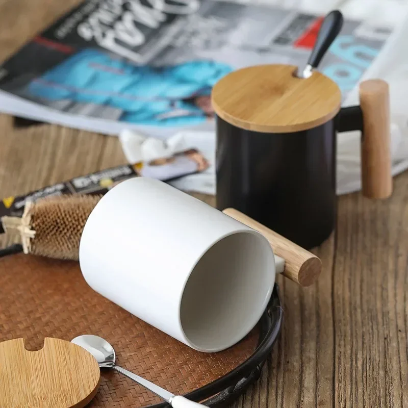 310 ml einfacher Stil Keramik-Wassertasse mit Holzgriff Kaffeetasse mit Deckel Edelstahl Löffel Teetasse Moderne Paar Tassen