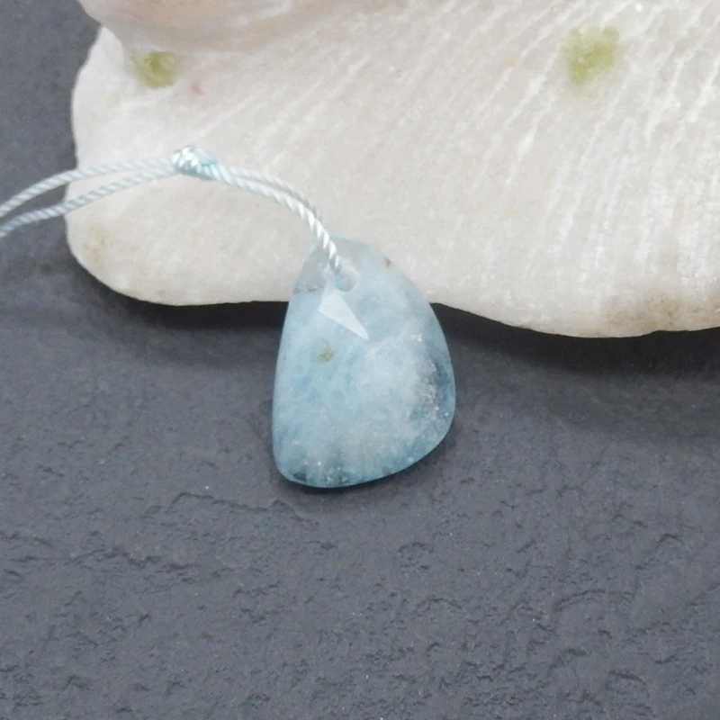 

Blue Aquamarine Natural Stone Fashion Jewelry Necklace Pendant Beads for Accessories 20x14x6mm 2.5g