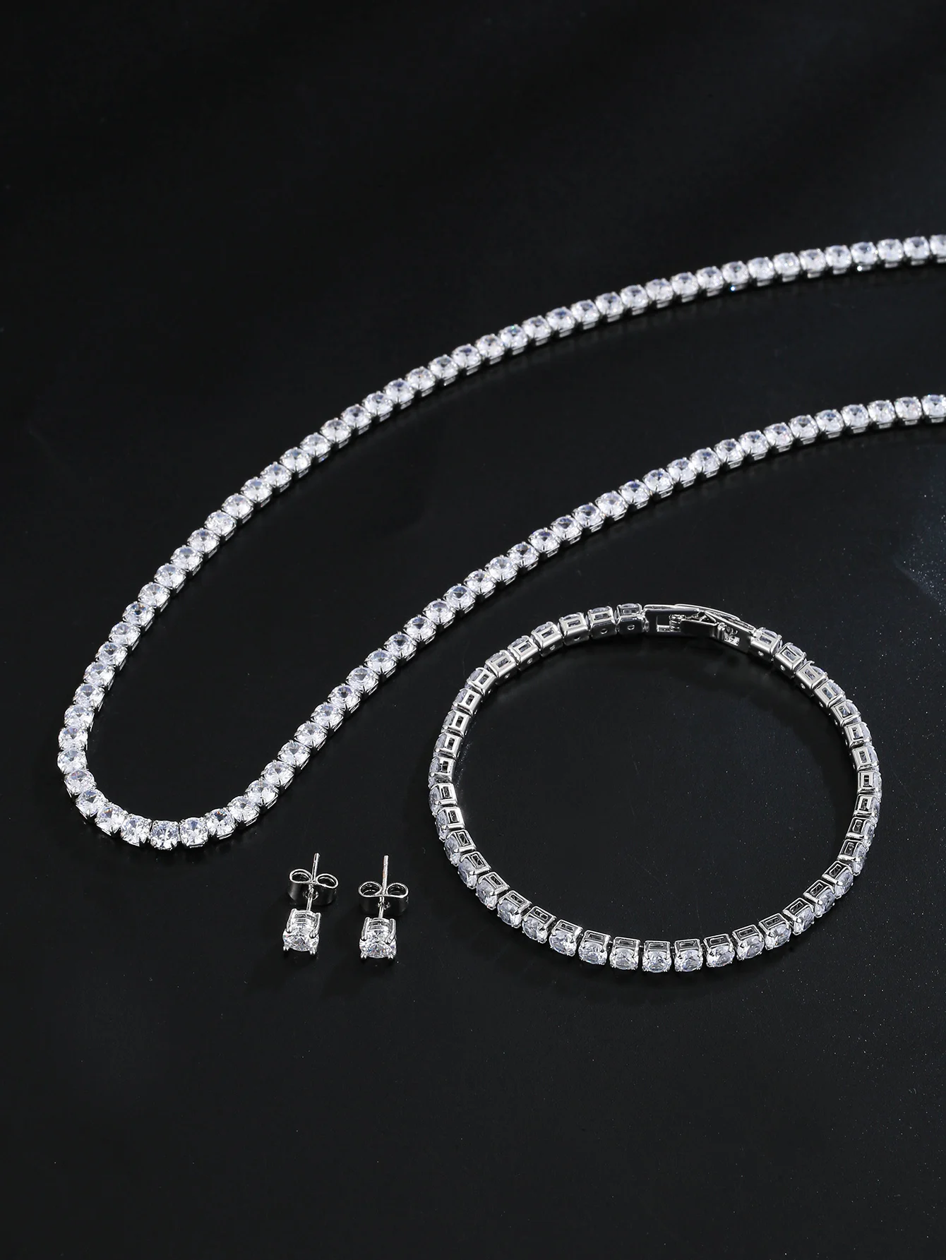 Emmaya Gorgeous Buling Clear Round Cubic Zirconia Ślubny naszyjnik dla nowożeńców Kolczyki Zestaw biżuterii imprezowej dla kobiet