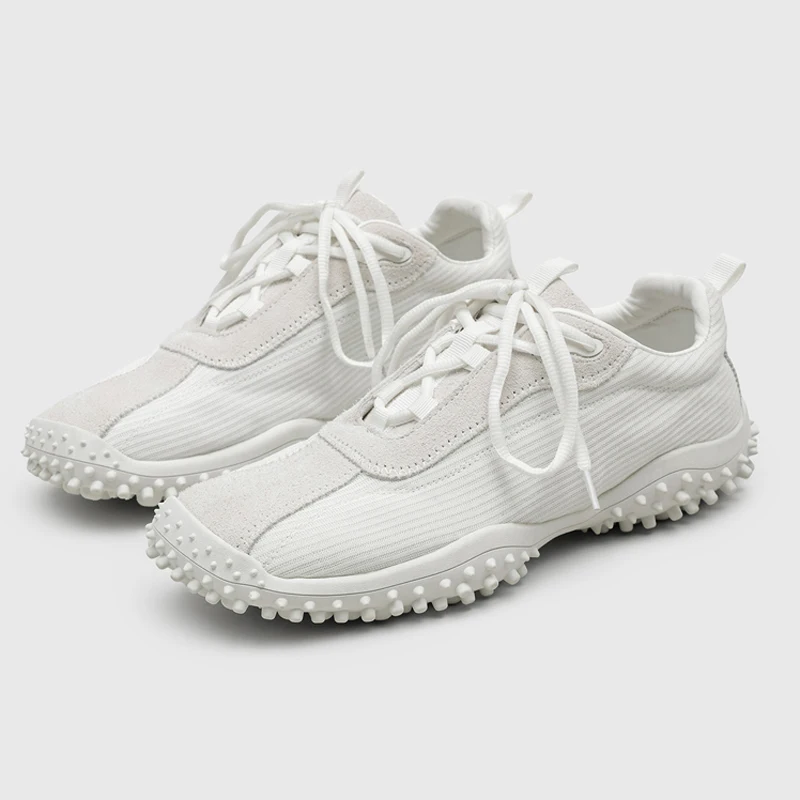 Men Casual Sports Shoes Black White Color Men Casual and Comfortable Anti-slip Sports Shoes Outdoor Football Shoes Sizes 38 - 46