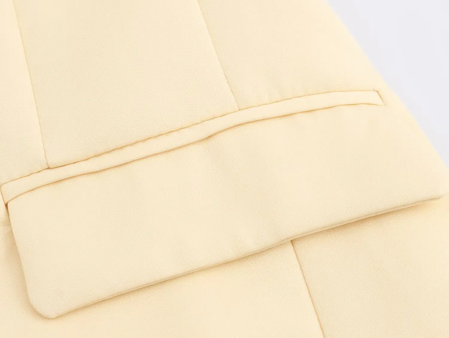 سترة KONDALA Chic 2025 للسيدات للخريف سترات كلاسيكية مزدوجة الصدر وياقة مقلوبة سترة نسائية صفراء عصرية