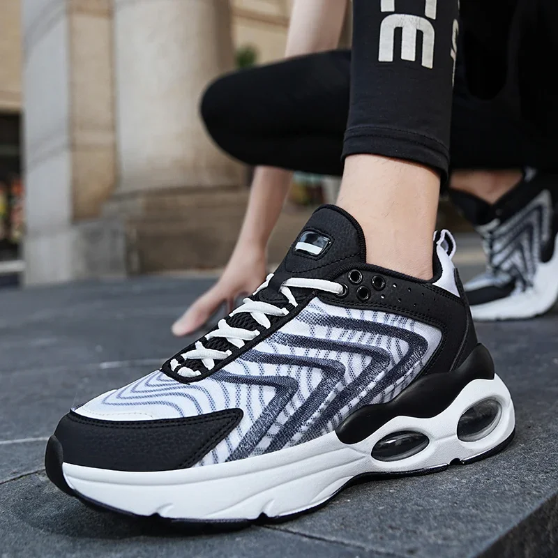 Scarpe da corsa professionali per uomo Sneakers traspiranti stringate scarpe da allenamento leggere da passeggio all\'aperto Mesh