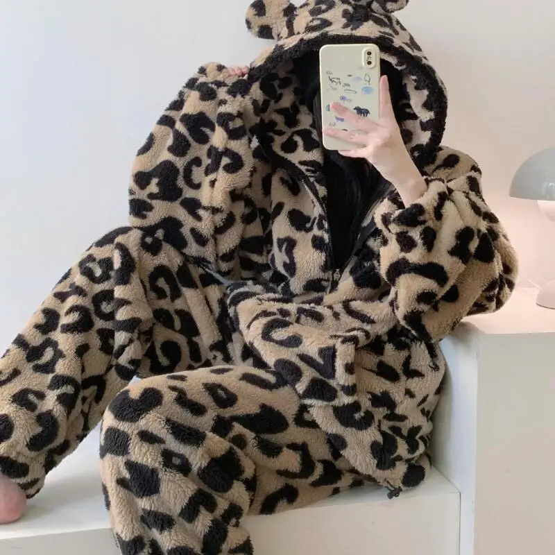 

Women's Pajamas Girl Homewear Coral Winter Women Thick Plush Autumn Winter Leopard Print Hooded Home Wear Loungewear Suit