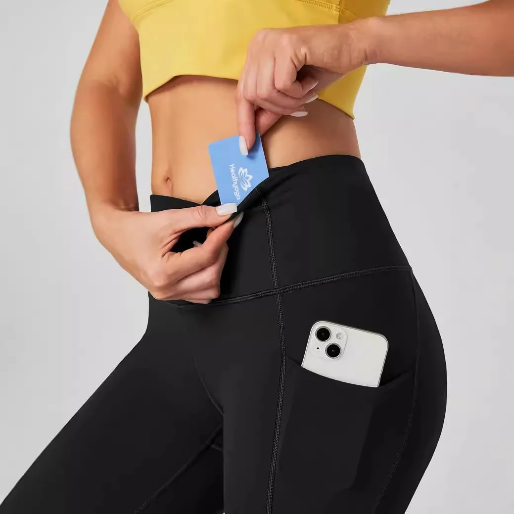 กางเกงโยคะเอวสูงเย็บลายไขว้ กางเกงคาปรีทรงเข้ารูปสำหรับผู้หญิง ดีไซน์เก๋ ทันสมัย ใช้เป็นกางเกงชั้นในได้