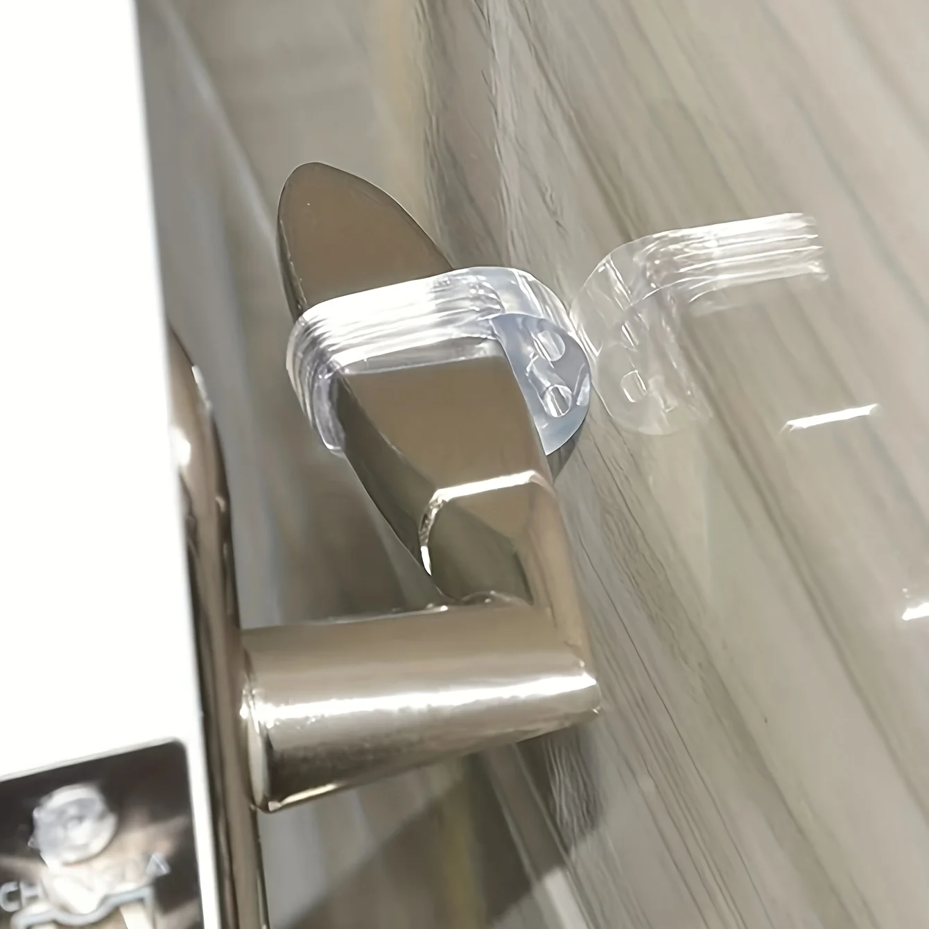 

Набор из 6 защитных накладок для дверных ручек O-образной формы — прозрачные накладки для предотвращения столкновений, предотвращающие повреждение стен двери, снижает уровень шума