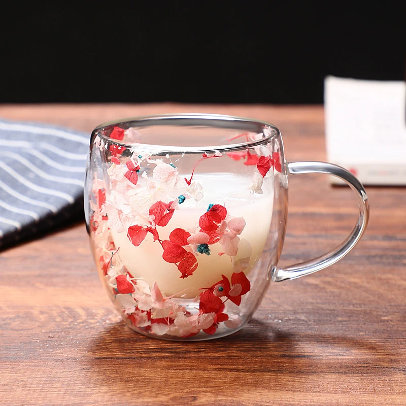 Taza de café de doble pared con asas, tazas de leche transparentes, regalos, vaso de vidrio de borosilicato alto, relleno de flores simuladas,