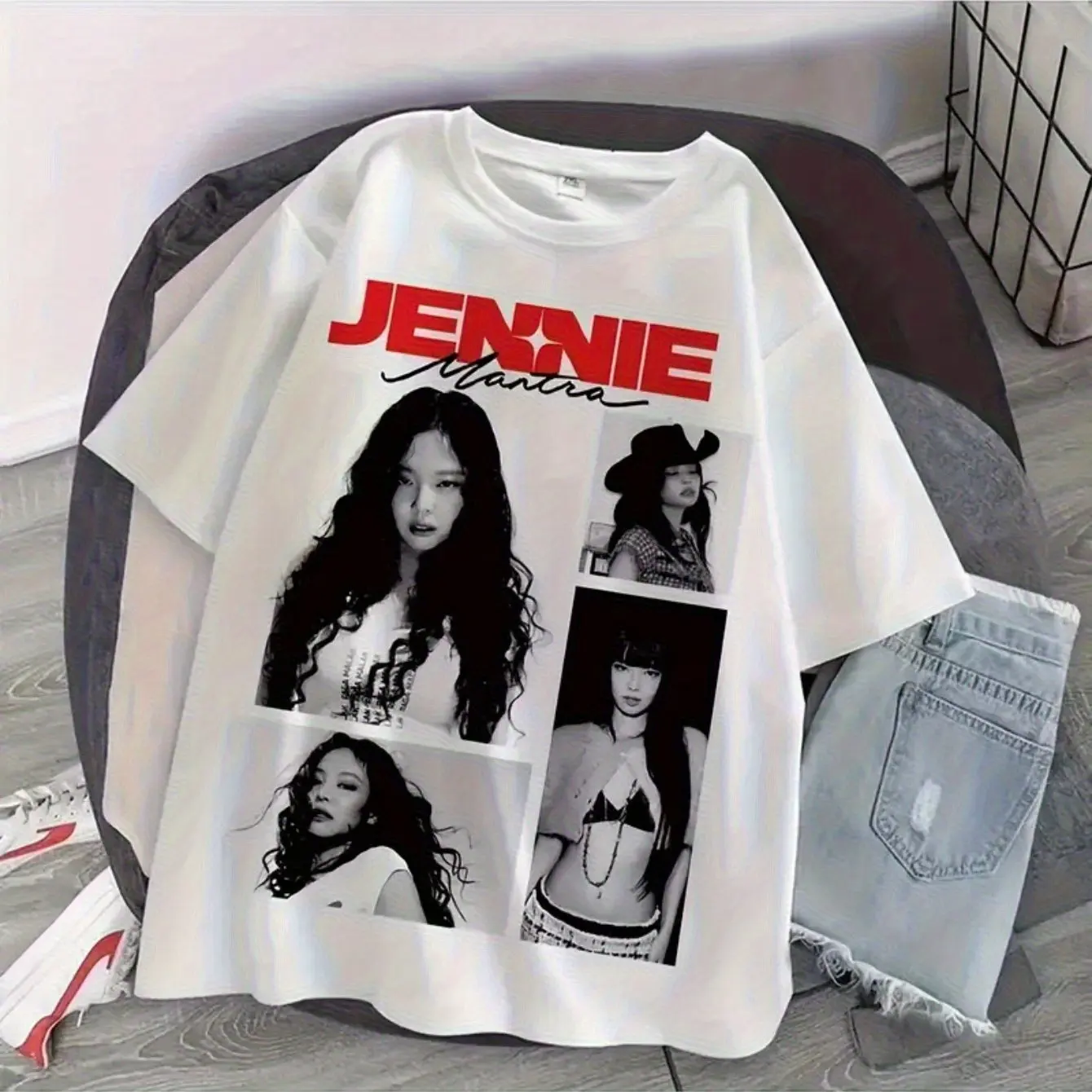 Camiseta JENNIE Retro estilo Hong Kong con estampado fotográfico en blanco y negro para mujer, camiseta holgada y transpirable de verano para hombre y mujer